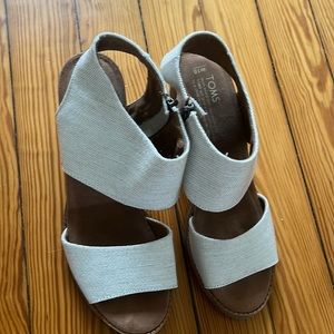 TOMS Majorca Stacked Block Heel Open Toe Ankle Strap Leather Sandals Size 10